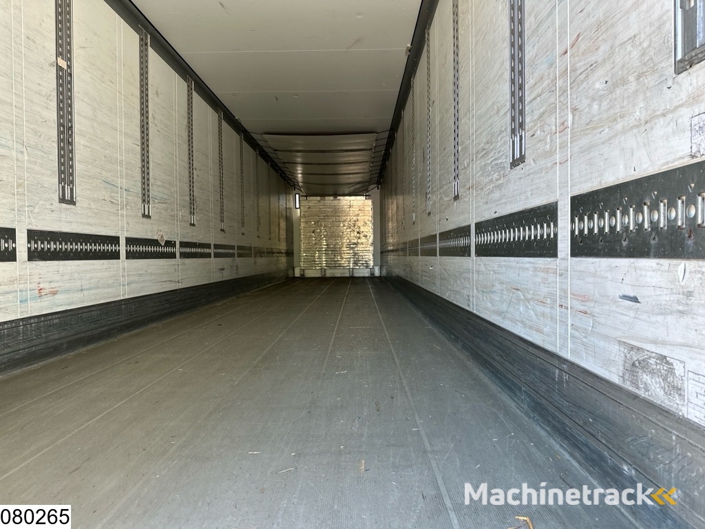 Schmitz Koel vries Carrier Vector 1550, Dhollandia