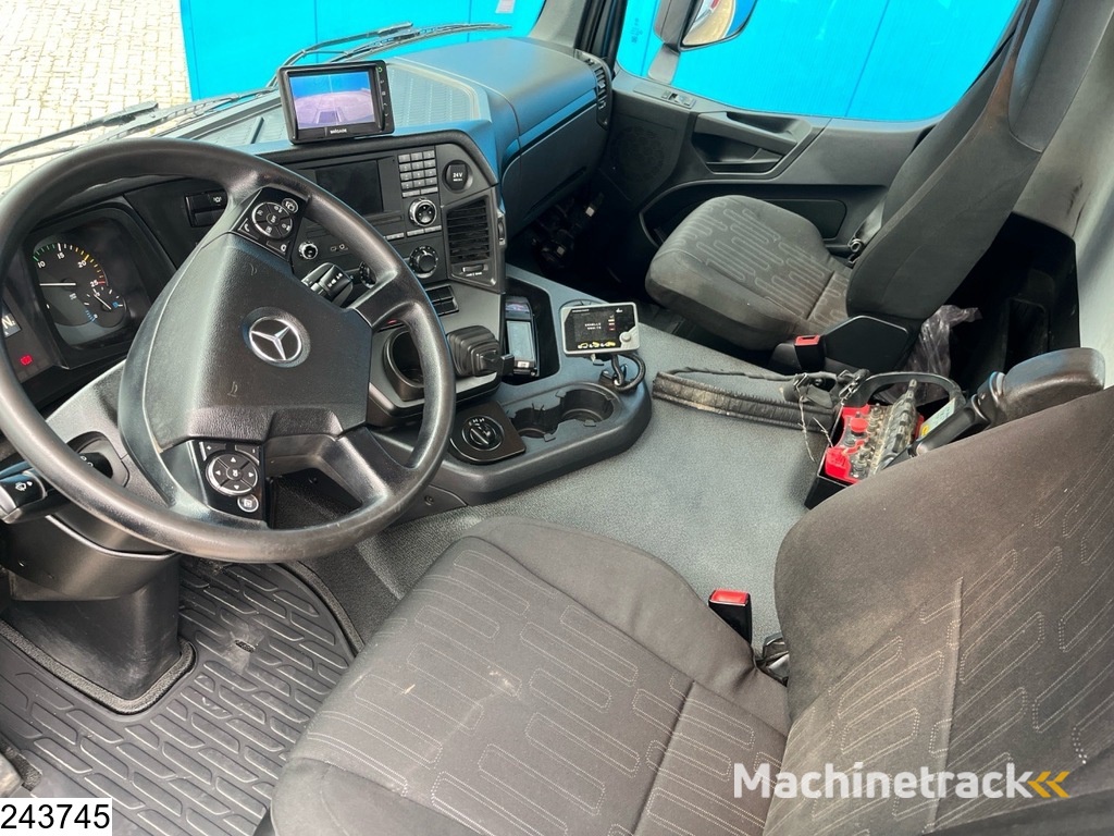 Mercedes Arocs 3240 8X4, EURO 6, Steel suspension, Palfinger