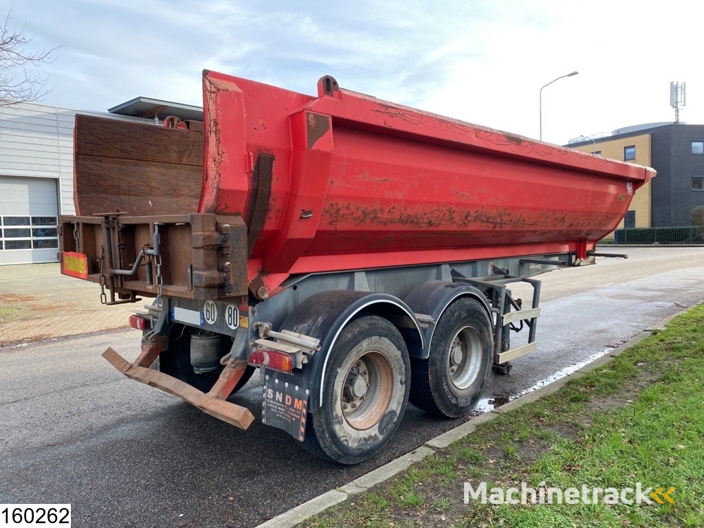 Louault kipper Steel chassis and steel loading platform