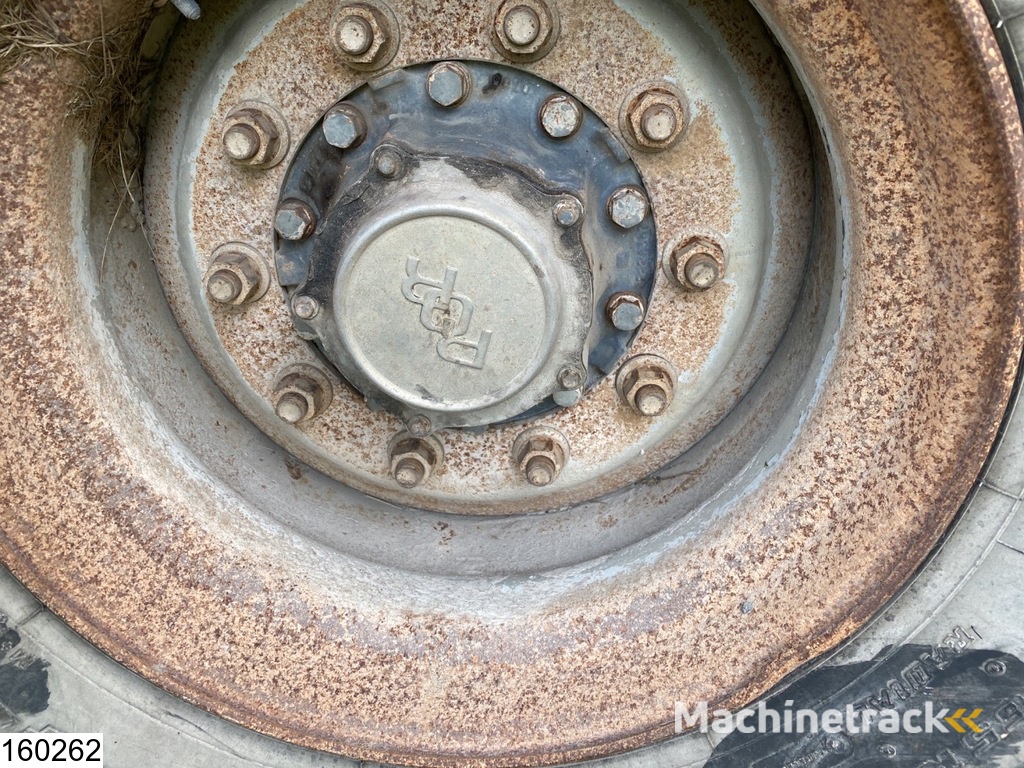 Louault kipper Steel chassis and steel loading platform