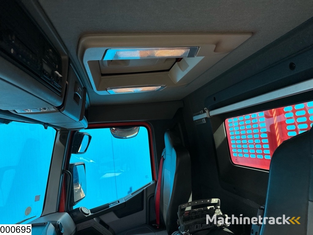 Renault C 430 EURO 6, Steel spring suspension, Hiab