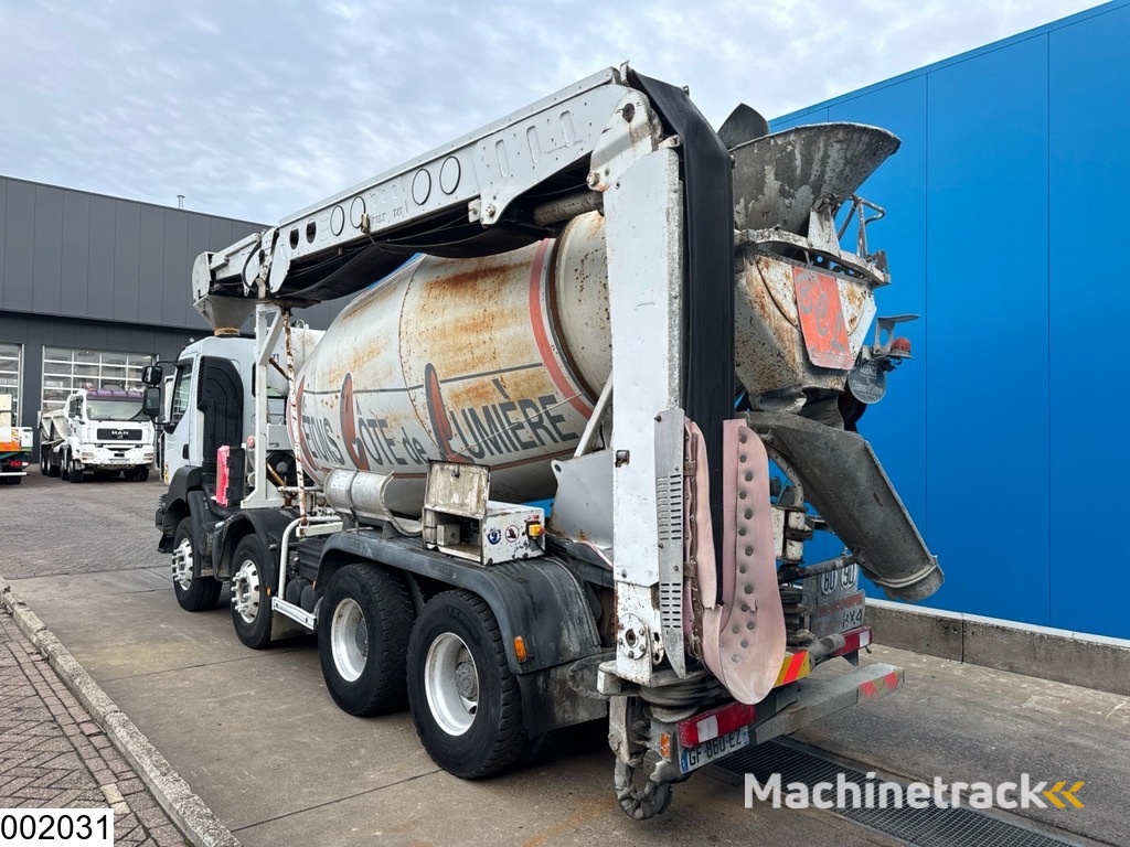 Renault Kerax 410 Dxi 8x4, EURO 4, 9m3, Steel suspension