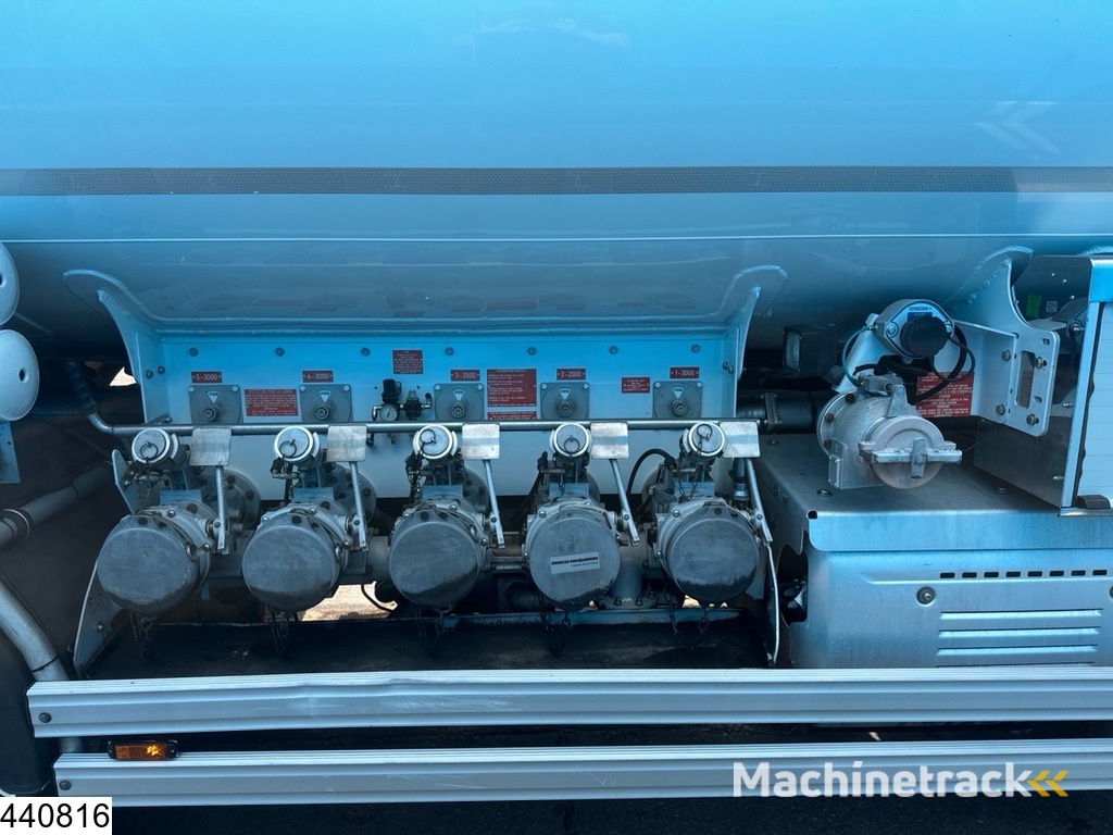 DAF LF 280 EURO 6, Manual, 13,390 litres, 5 Comp.