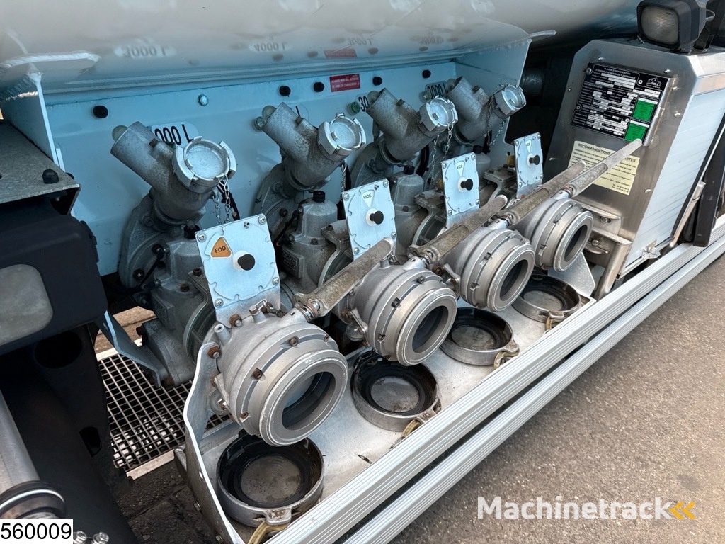 Iveco Eurocargo 190EL28 EURO 5, Fuel, 13390 liter, 4 Comp