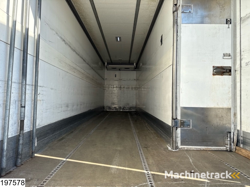 Scania P 230 Carrier, Dhollandia