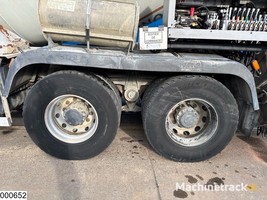 Renault Kerax 410 Dxi 8x4, Cifa, 9m3, Remote