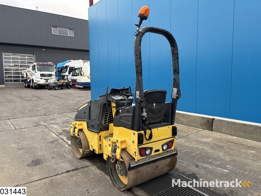 Bomag BW 100ADM-5 2252h, 15.1KW