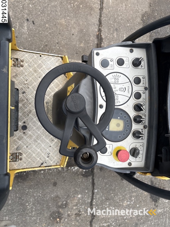 Bomag BW 100ADM-5 15,1KW, 1613h
