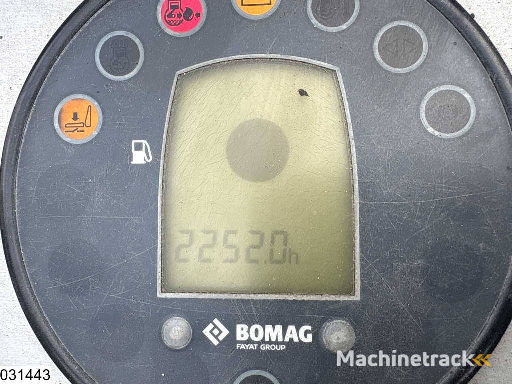 Bomag BW 100ADM-5 2252h, 15.1KW