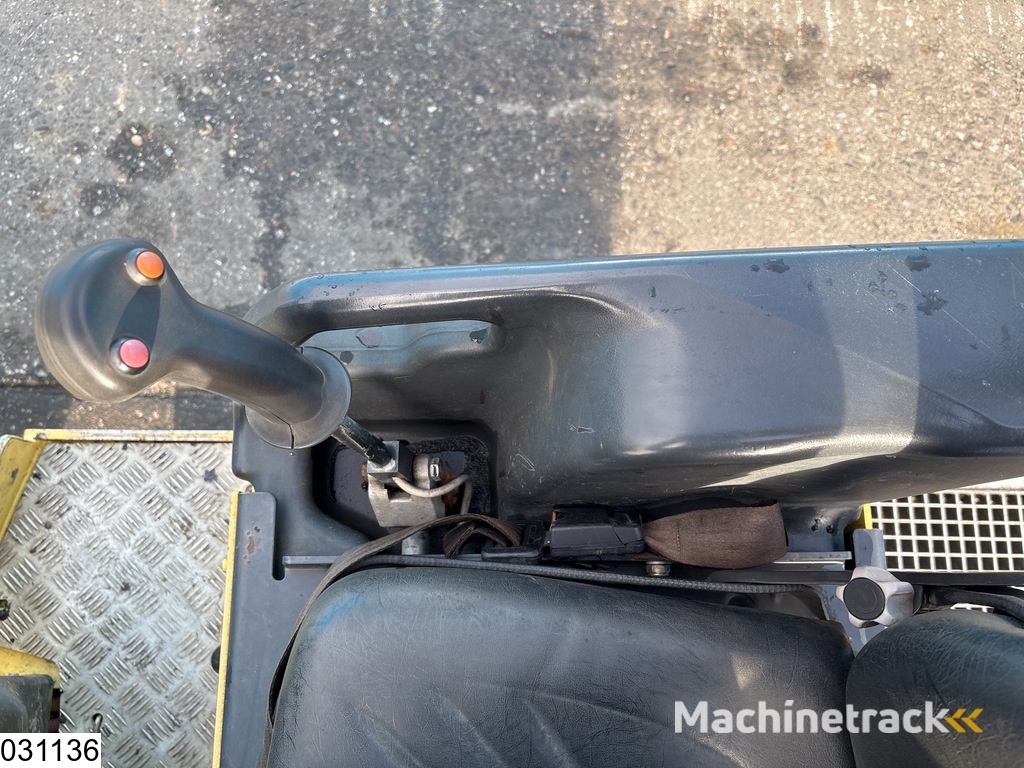 Bomag BW 100ADM-5 2612h, 15.1KW