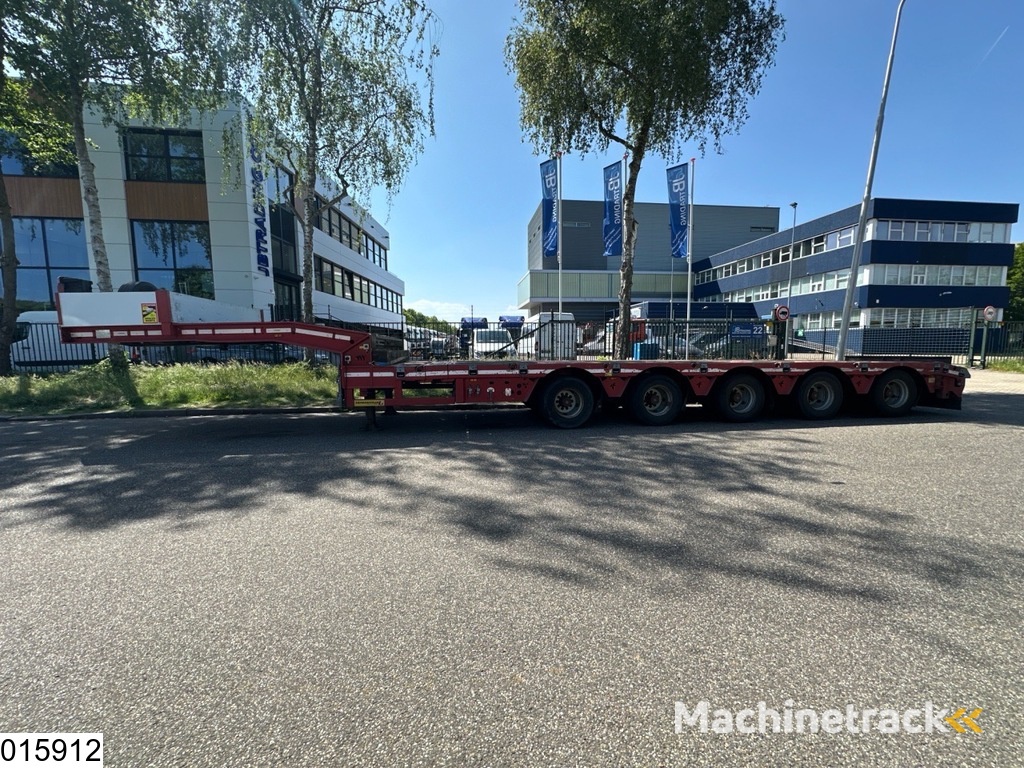 Faymonville multi max 85.000 KG, Steering axle