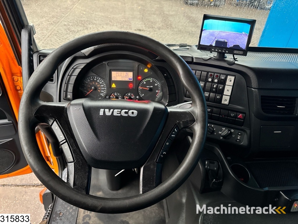 Iveco Trakker 450 8x4, EURO 6, HIAB, REMOTE