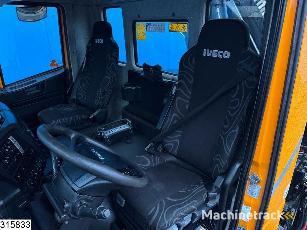 Iveco Trakker 450 8x4, EURO 6, HIAB, REMOTE