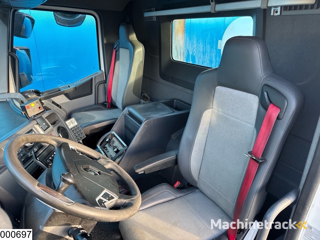 Renault C 380 8x4, EURO 6, Liebherr, 8m3, Remote