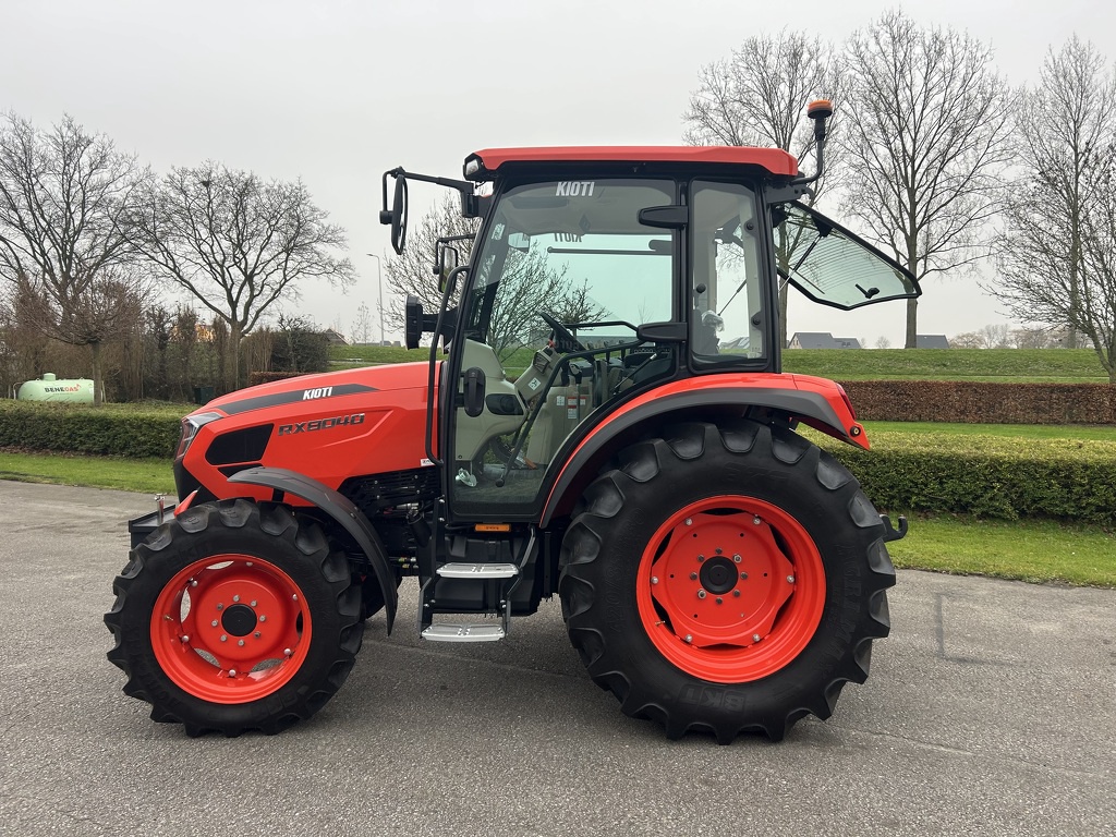 Kioti RX8040PC-GE 73 PK Cabine/airco 4wd powershuttle evt met voorlader