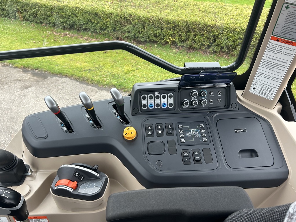 Kioti RX8040PC-GE 73 PK Cabine/airco 4wd powershuttle evt met voorlader