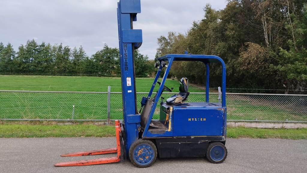 Hyster elektrisch E70B 3100KG TRIPLO 7.20 MT