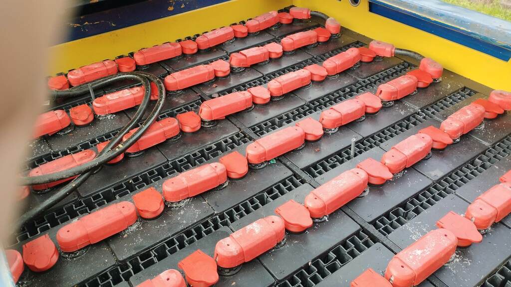 Hyster elektrisch E70B 3100KG TRIPLO 7.20 MT