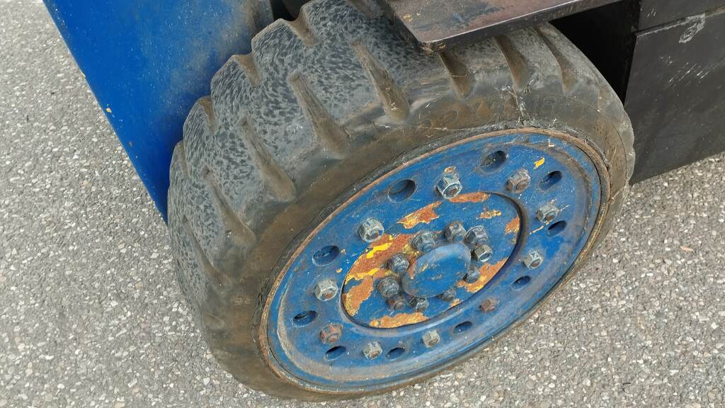 Hyster elektrisch E70B 3100KG TRIPLO 7.20 MT