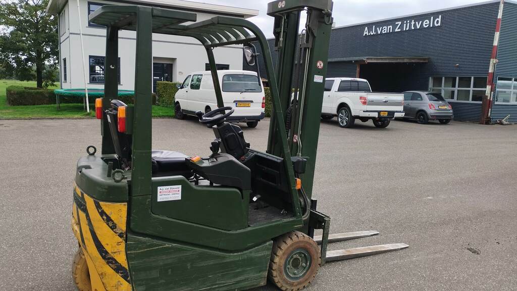 Jungheinrich EFG215 1.25 ton 3-Wieler Elektrisch, Mast 2F339 3074