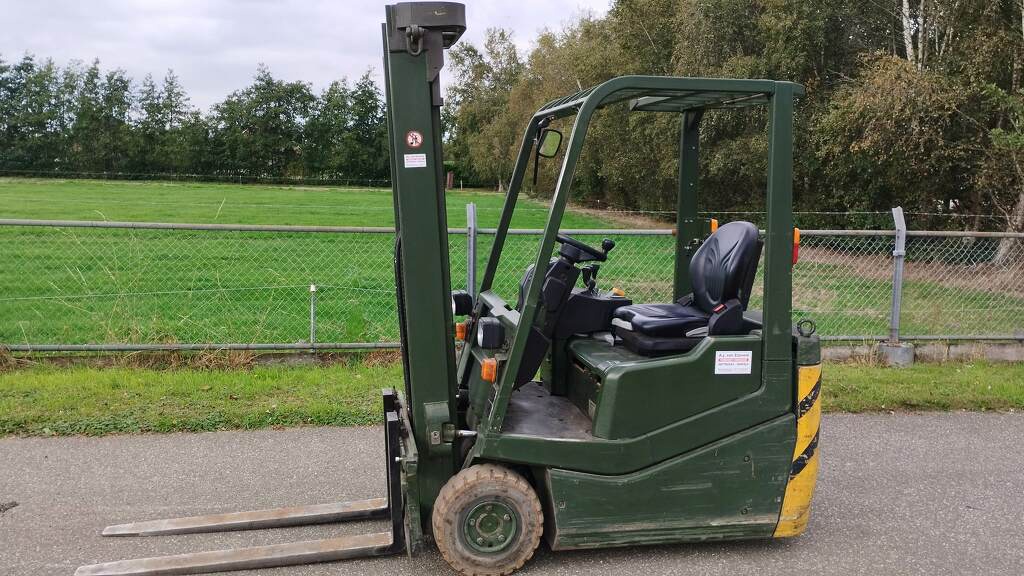 Jungheinrich EFG215 1.25 ton 3-Wieler Elektrisch, Mast 2F339 3074