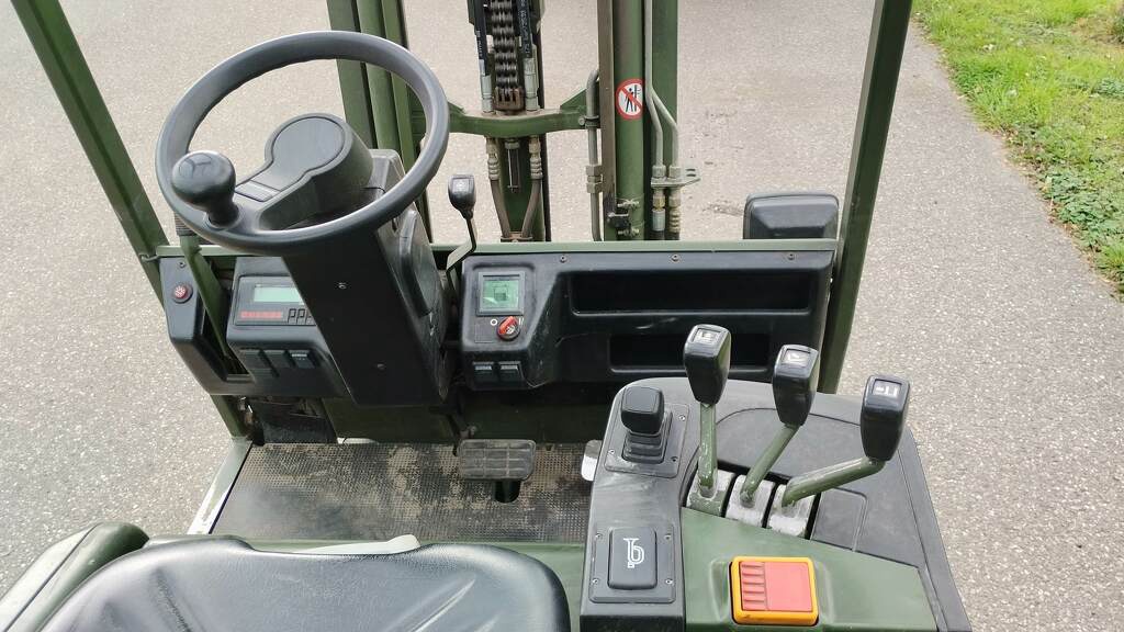 Jungheinrich EFG215 1.25 ton 3-Wieler Elektrisch, Mast 2F339 3074