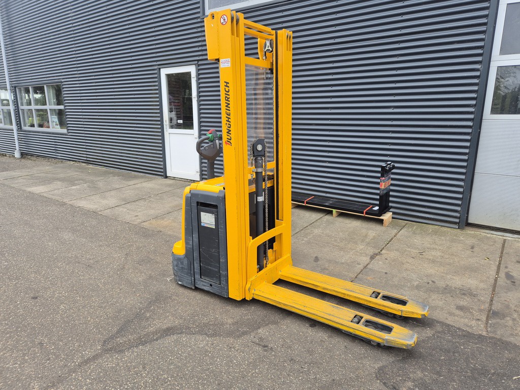 Jungheinrich EJC 212Z Stapelaar 1.2 ton  Mast 3f470  bj 2014  nieuwstaat