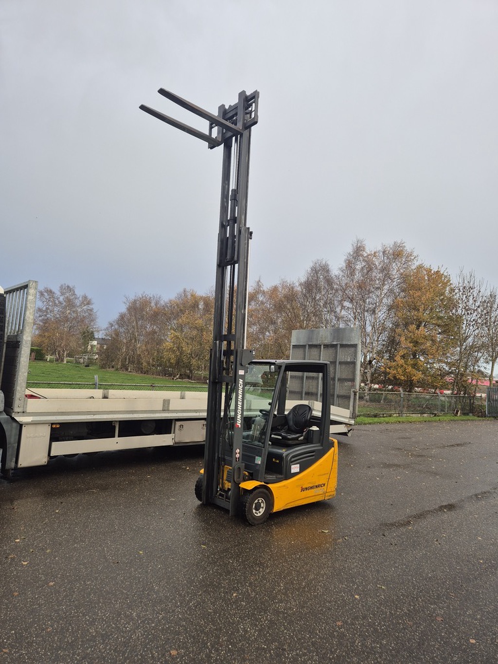Jungheinrich EFG220 2 ton 3-Wieler Elektrisch, Mast 3F480  4792 uur.
