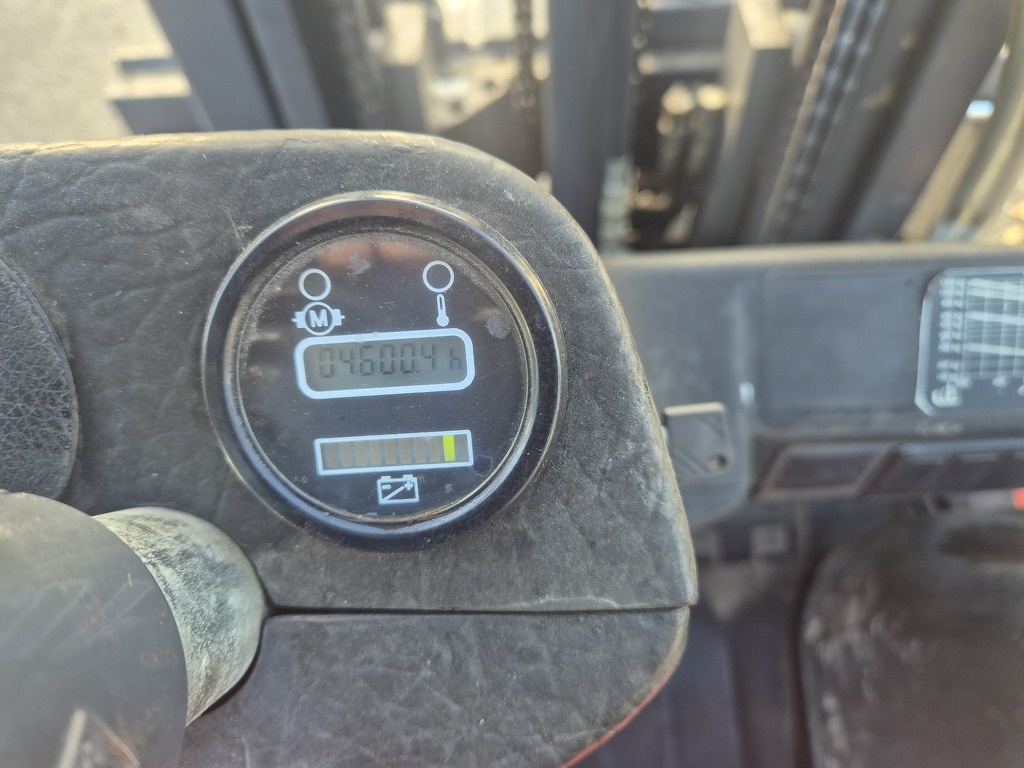 LINDE E12Z-02  3-wieler, Elektrisch, Mast 3F460, B.J. 2000, 4600 uur.