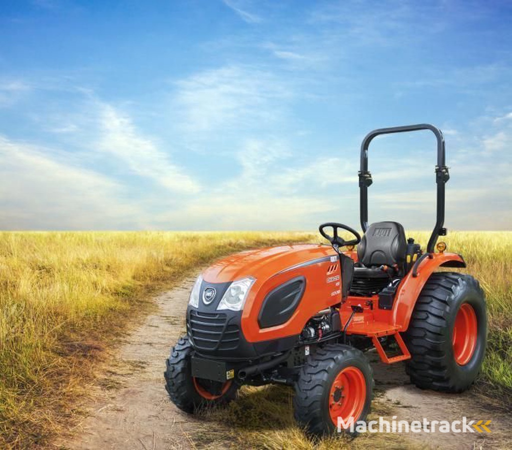 KIOTI CK5030 HST Rops  Nieuw CK5030 HST (Live is to short to buy a boring tractor  !!!!!  )