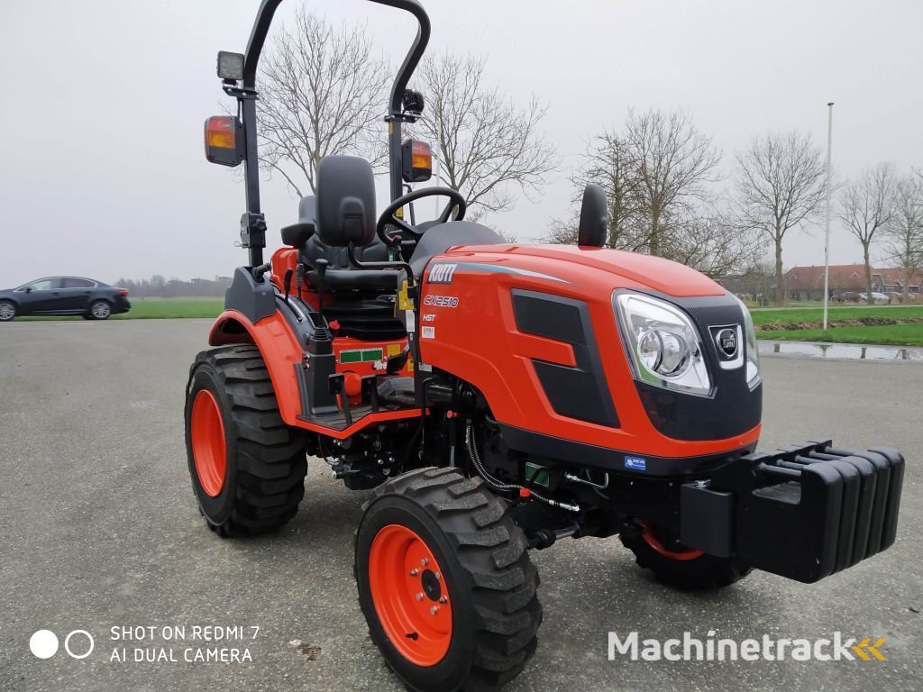 KIOTI CX2510 hst Rops  4wd 25 pk   nieuw ACTIE live is to short to buy a boring tractor !! evt met voorlader