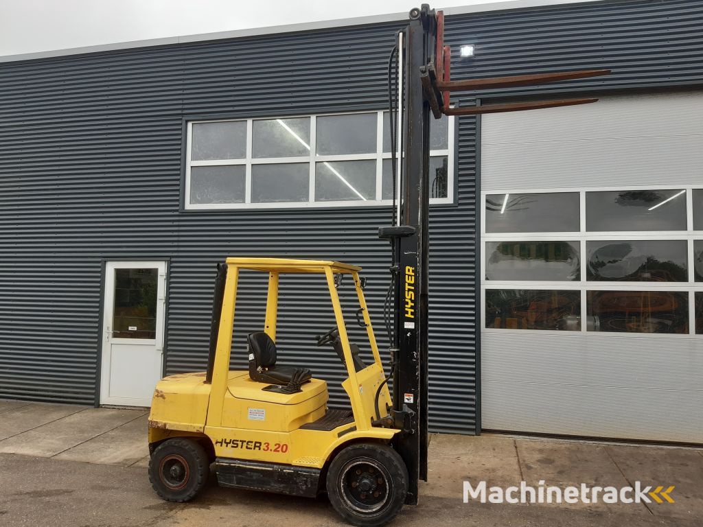Hyster H3.20XML diesel  3.2 ton 3.70 mt duplomast 1998