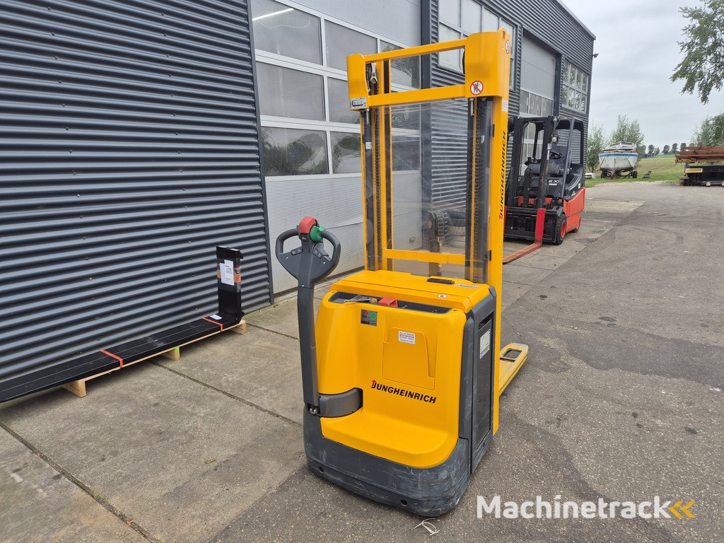 Jungheinrich EJC 212Z Stapelaar 1.2 ton  Mast 3f470  bj 2014  nieuwstaat