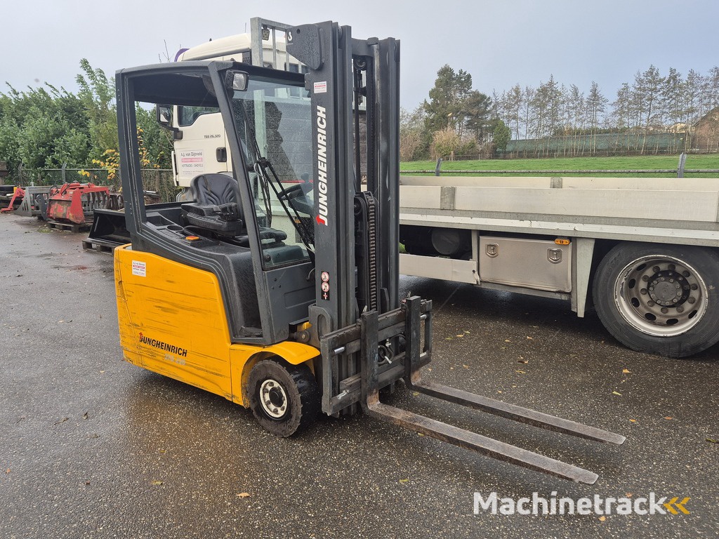 Jungheinrich EFG220 2 ton 3-Wieler Elektrisch, Mast 3F480  4792 uur.
