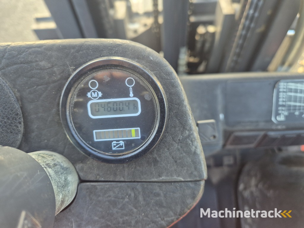 LINDE E12Z-02  3-wieler, Elektrisch, Mast 3F460, B.J. 2000, 4600 uur.