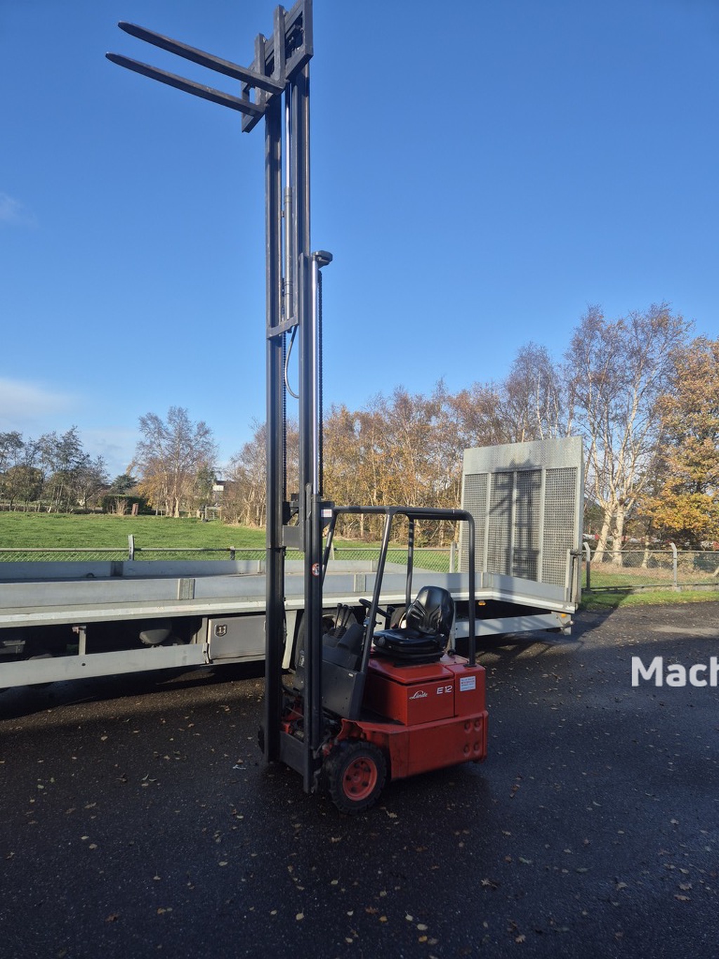 LINDE E12Z-02  3-wieler, Elektrisch, Mast 3F460, B.J. 2000, 4600 uur.