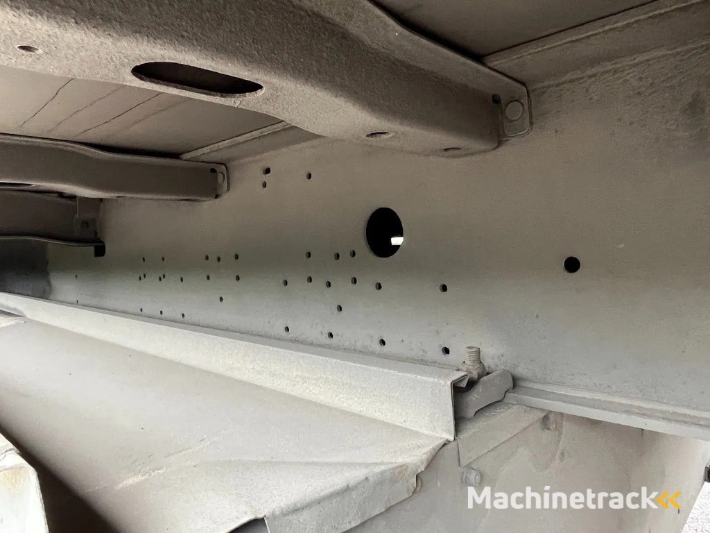 SCHMITZ CARGOBULL SCB*S3B - Dhollandia 2.000kg - 65.132