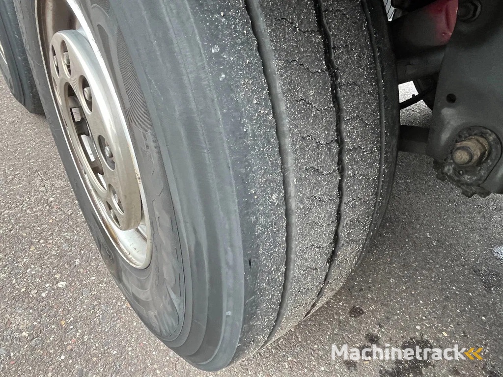 SCHMITZ CARGOBULL SCB*S3B - Dhollandia 2.000kg - 65.132