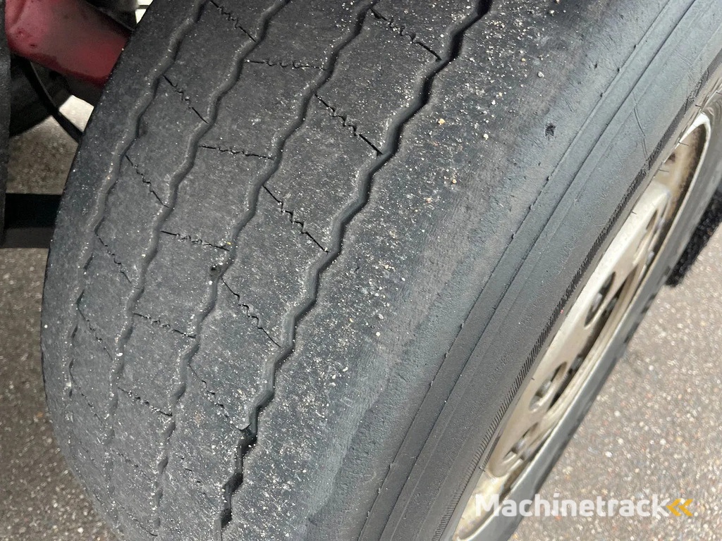 SCHMITZ CARGOBULL SCB*S3B - Dhollandia 2.000kg - 65.132