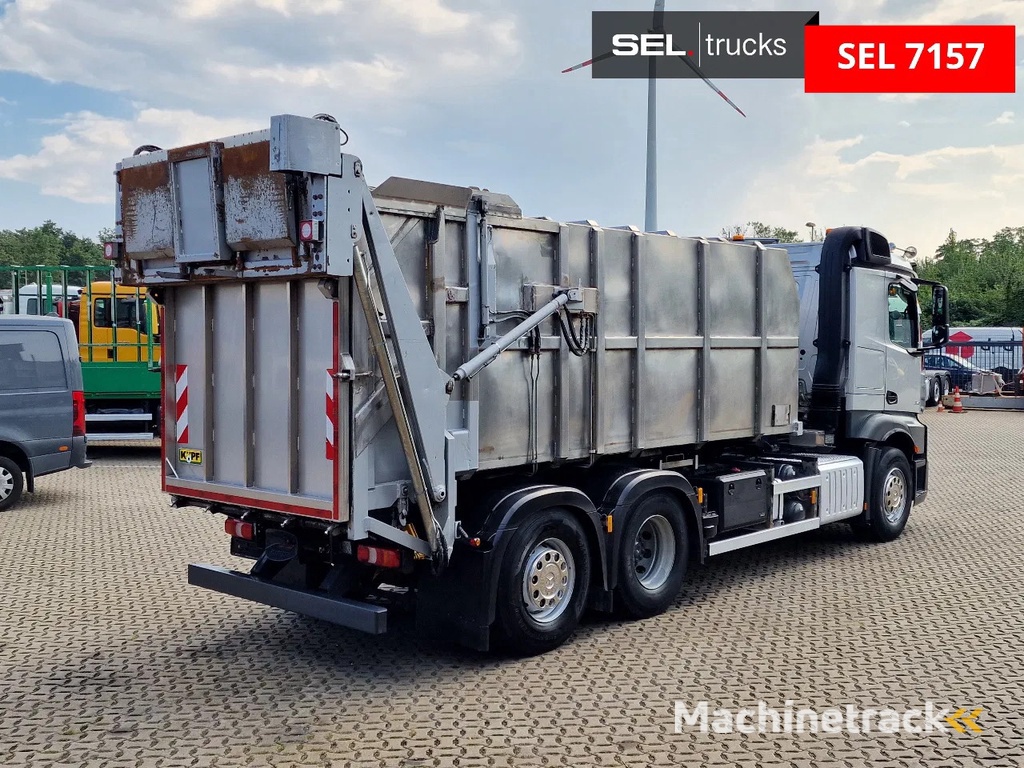 Mercedes-Benz Actros 2545 Tierkadaver / Lenkachse / Liftachse