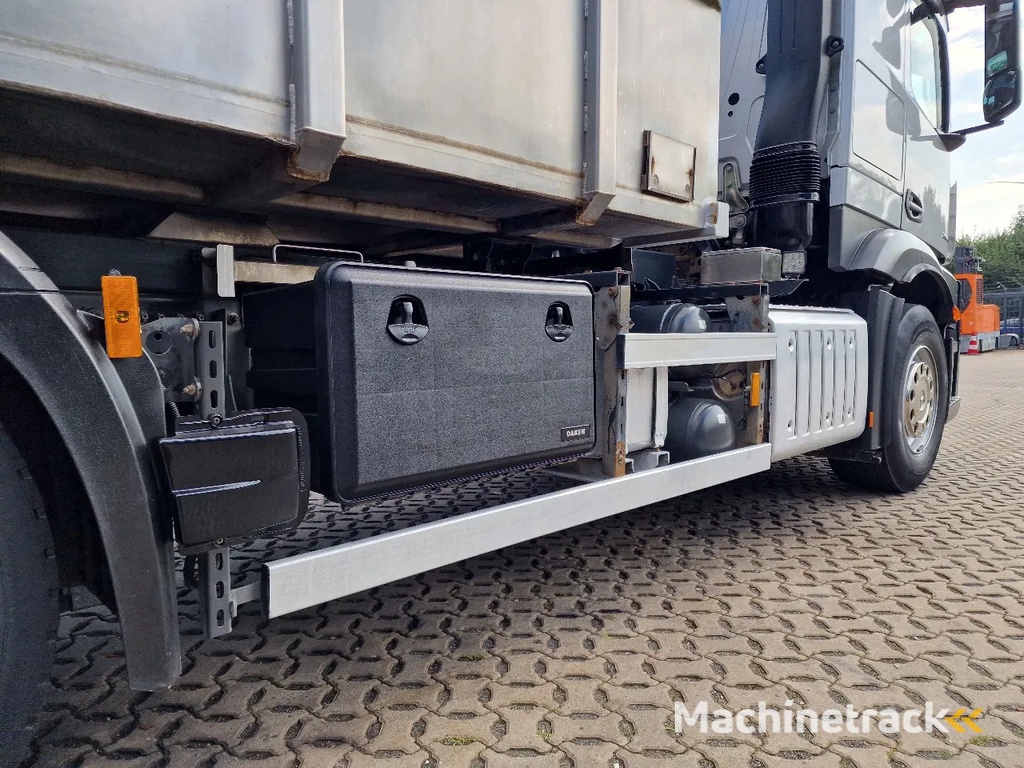 Mercedes-Benz Actros 2545 Tierkadaver / Lenkachse / Liftachse