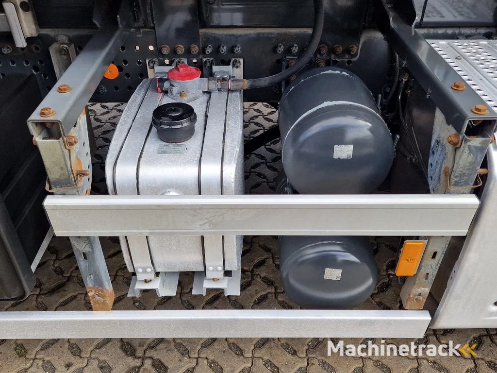 Mercedes-Benz Actros 2545 Tierkadaver / Lenkachse / Liftachse