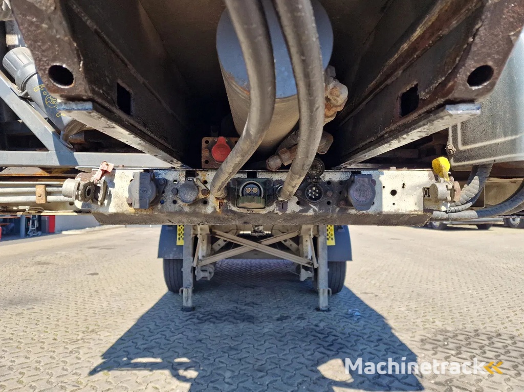 Fliegl ASS 372 Thermo Thermomulde mit abschiebetechnik / Liftachse