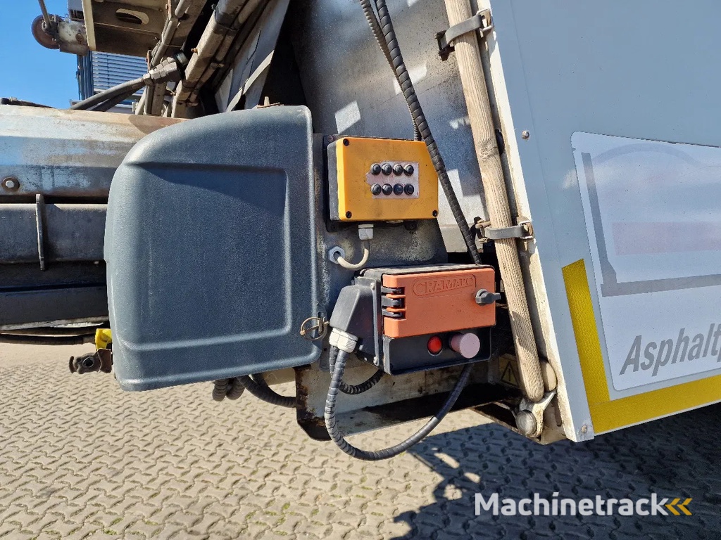 Fliegl ASS 372 Thermo Thermomulde mit abschiebetechnik / Liftachse