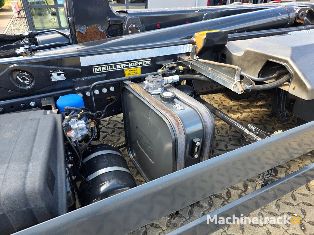 MAN TGS 26.400 6x2-2 BL F.X. Meiller / ADR AT