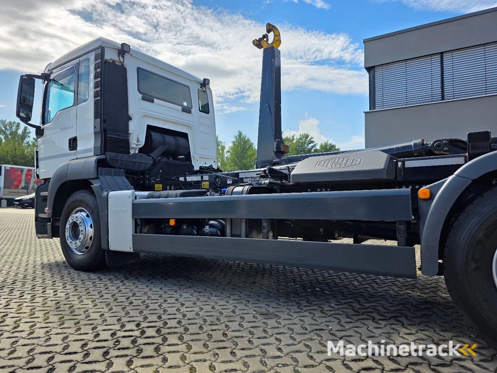 MAN TGS 26.400 6x2-2 BL F.X. Meiller / ADR AT