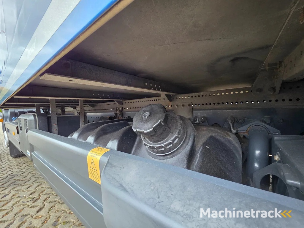 Mercedes-Benz Atego 1221