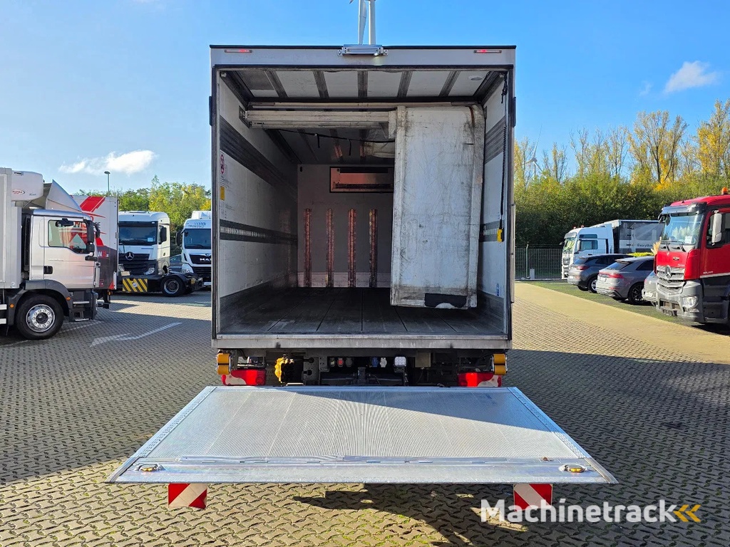 Scania P410 LB6X2*4MNB Ladebordwand / Retarder / Mitsubishi TDJS50 / Lenkachse / Liftachse