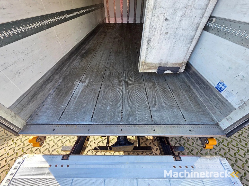 Scania P410 LB6X2*4MNB Ladebordwand / Retarder / Mitsubishi TDJS50 / Lenkachse / Liftachse