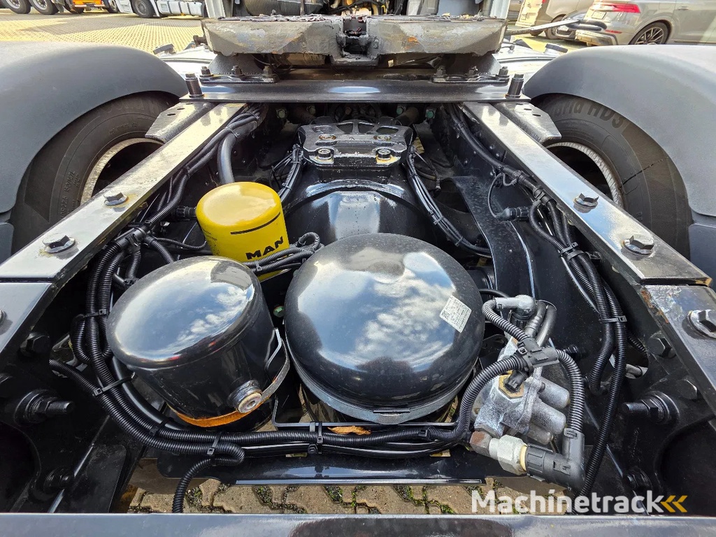 MAN TGX 18.460 LLS-U Retarder / 2 Tanks